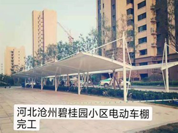 河北滄州碧桂園小區電動車棚完工